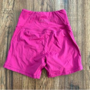 Alphalete Pulse Surge Shorts - Arcade Pink